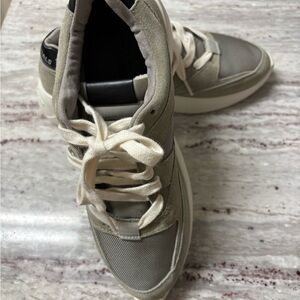 Essentials Men's Sneakers in Gray and Black